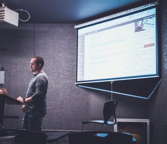 Best Laptops for Presentations : 5 Laptops for Powerpoint Presentations Best laptops for Presentations