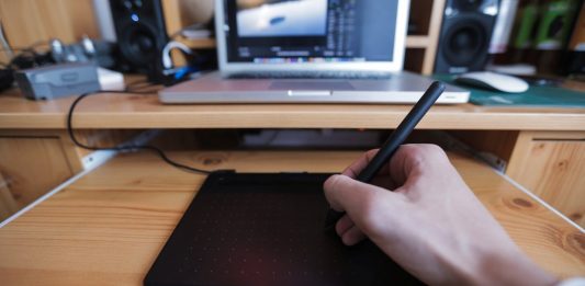 Best Laptops for Digital Artists: A 2020 Buyers’ Guide! Best Laptops for Digital Artists